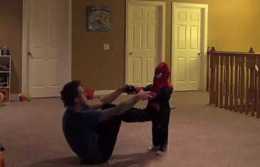 Quand un enfant et son père font une blague