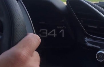 Il atteint 341 km/h en Ferrari sur l’autoroute !