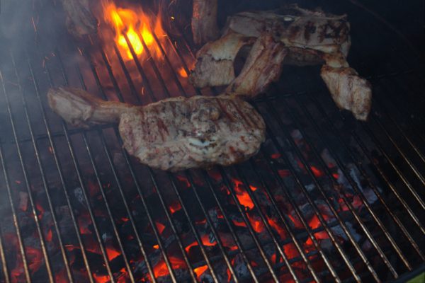 Lamb_chops_barbecue